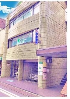 診療室外観加工済み.jpg